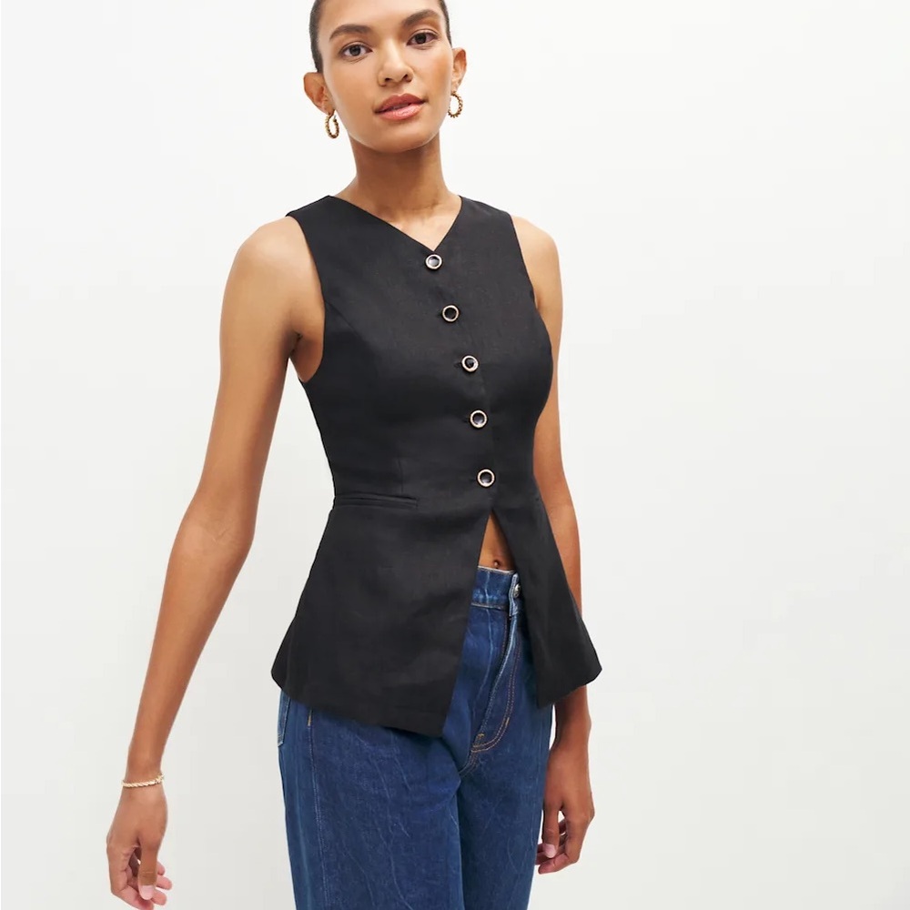 Reformation aspen linen top vet Black 4